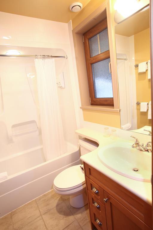 Whistler Alpine Chalet Retreat & Wellness Villa Oda fotoğraf