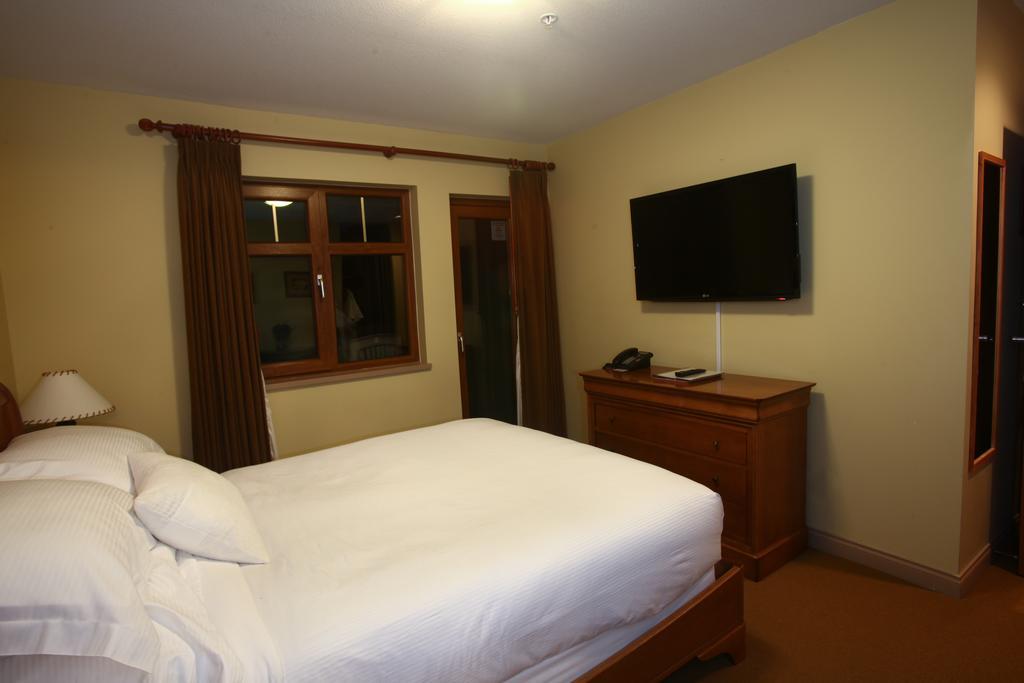 Whistler Alpine Chalet Retreat & Wellness Villa Oda fotoğraf